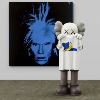 KAWS x Uniqlo + WARHOL • Nová kolekcia oslavuje odkaz Andyho Warhola neočakávaným spôsobom a kombinuje ikonické prvky z...